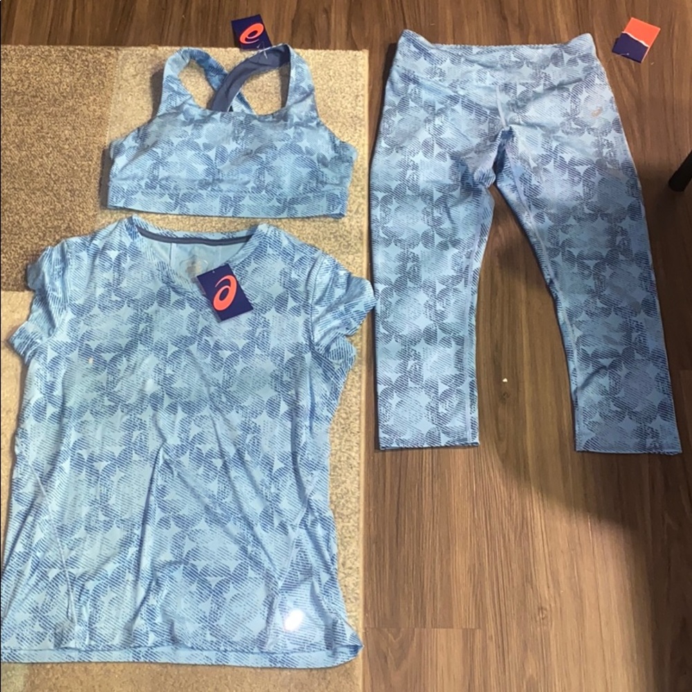 ASICS workout set - sports bra - shirt - leggings